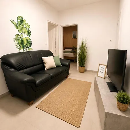 Regina's Place