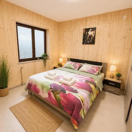 Διαμέρισμα Regina's Place *